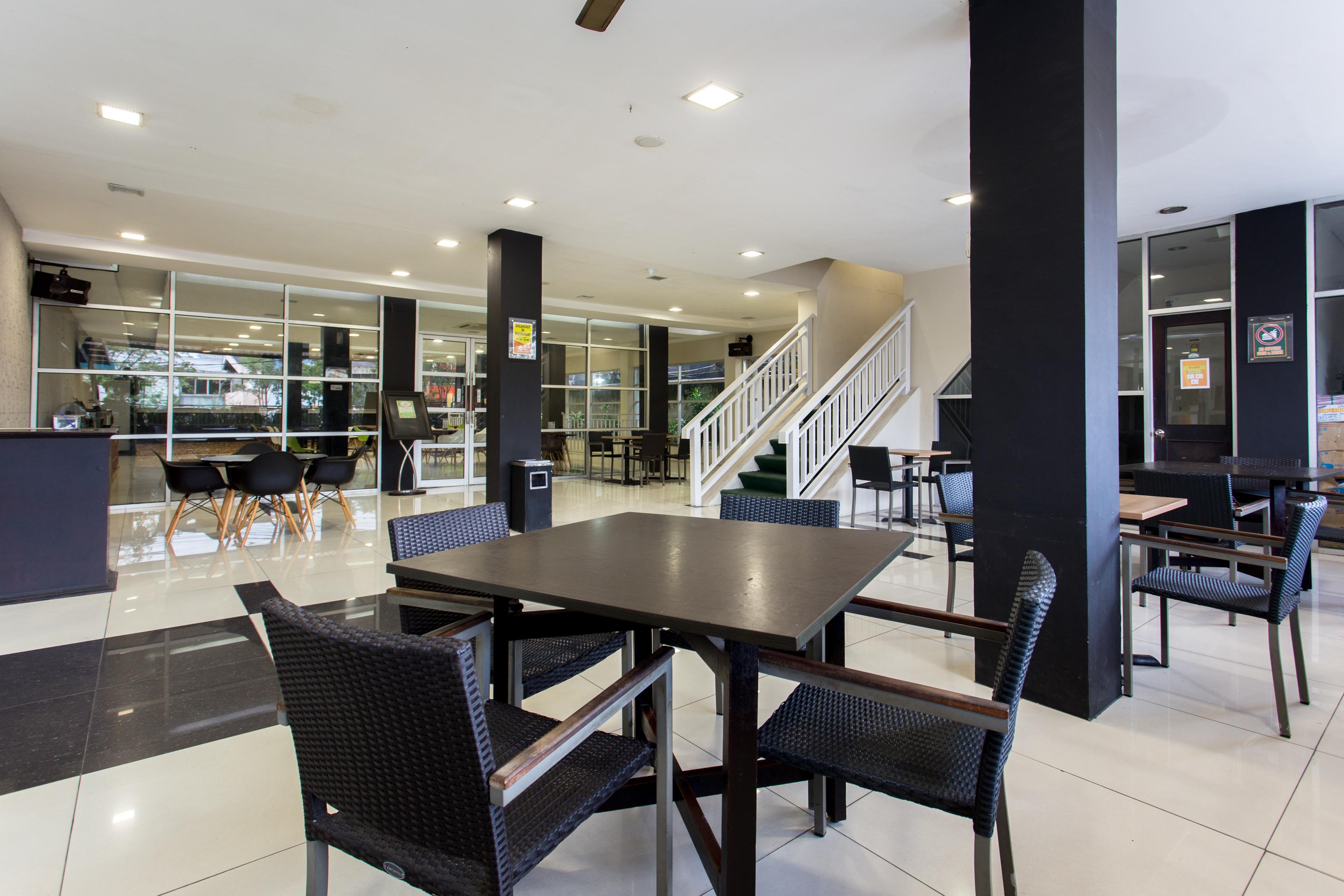 Capital O 769 City Hotel Balikpapan  Bagian luar foto
