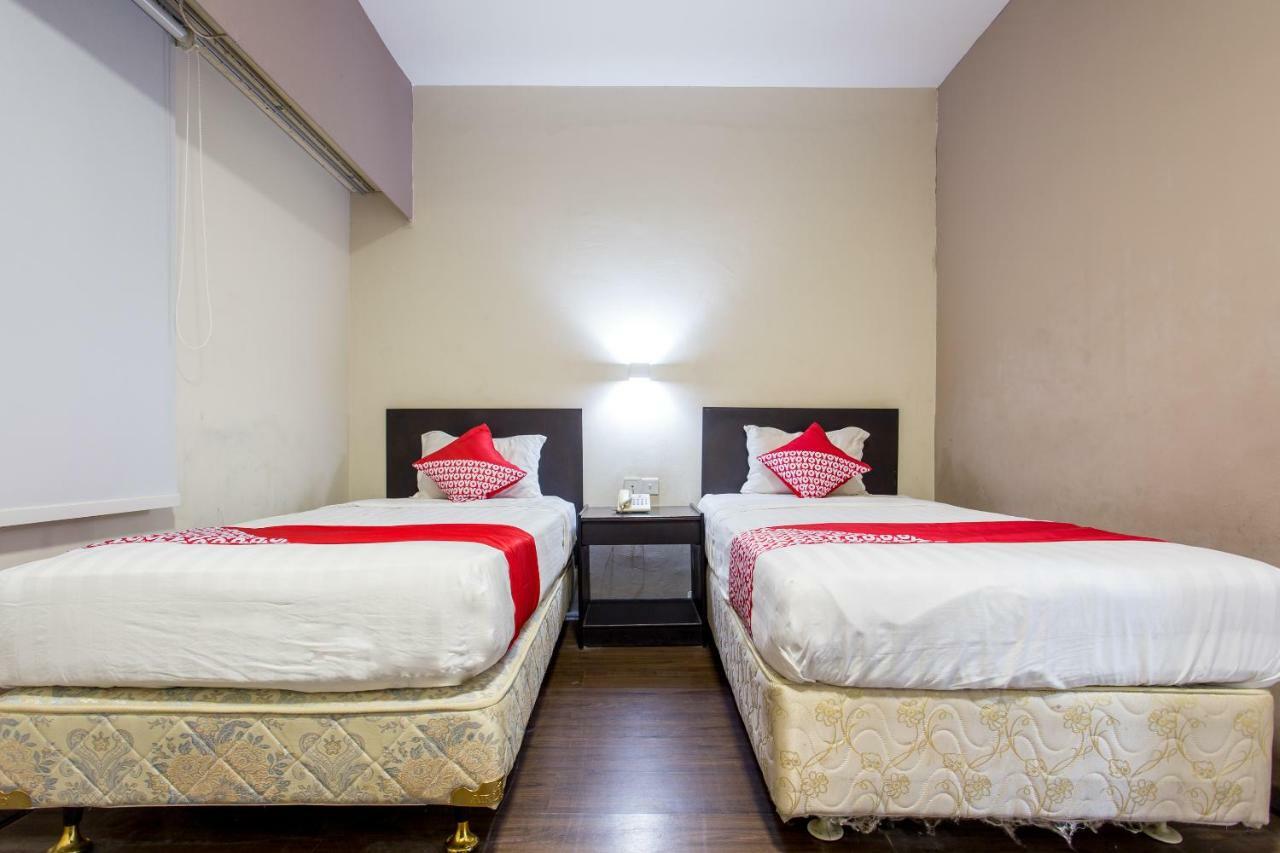 Capital O 769 City Hotel Balikpapan  Bagian luar foto