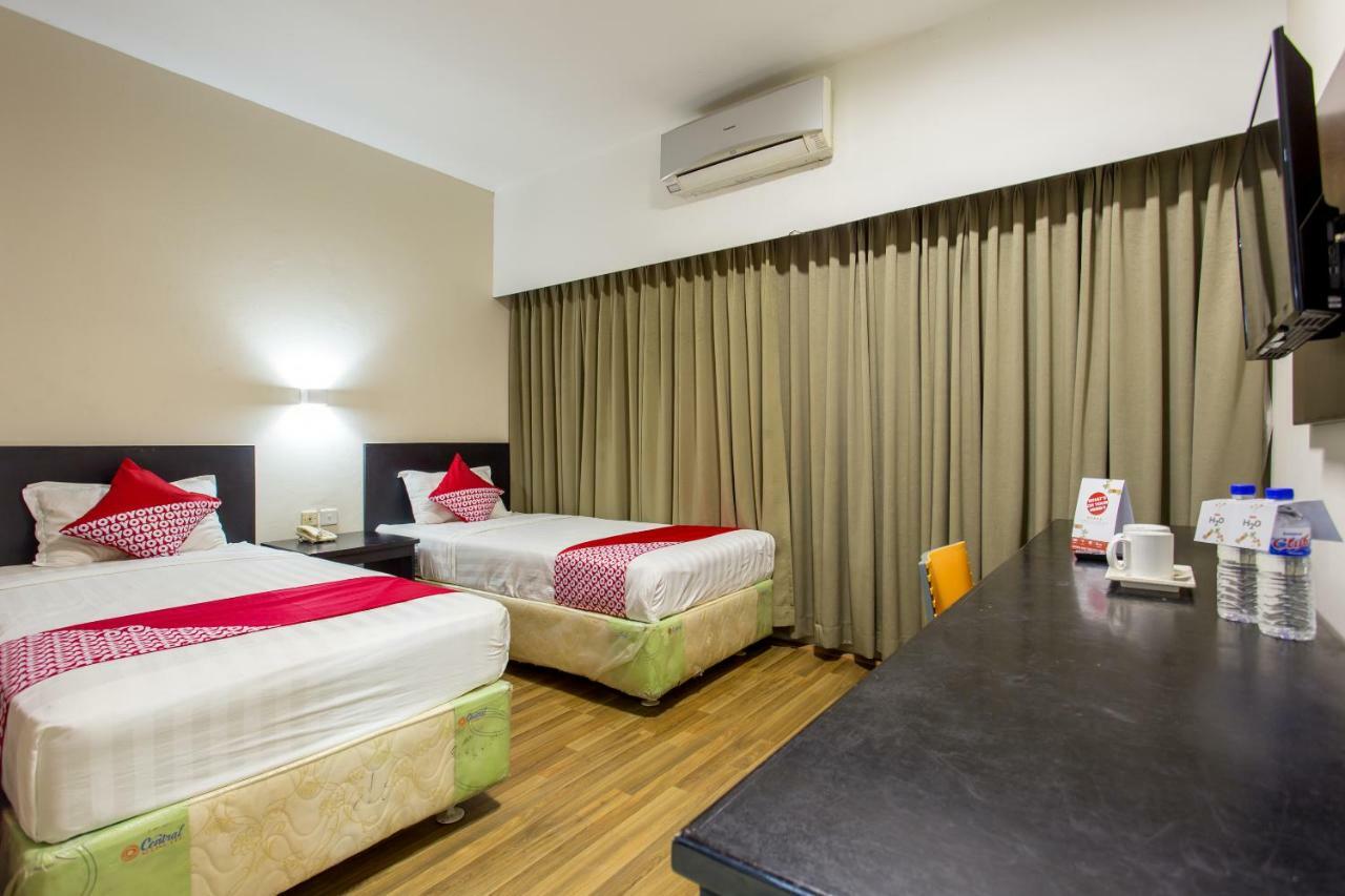 Capital O 769 City Hotel Balikpapan  Bagian luar foto